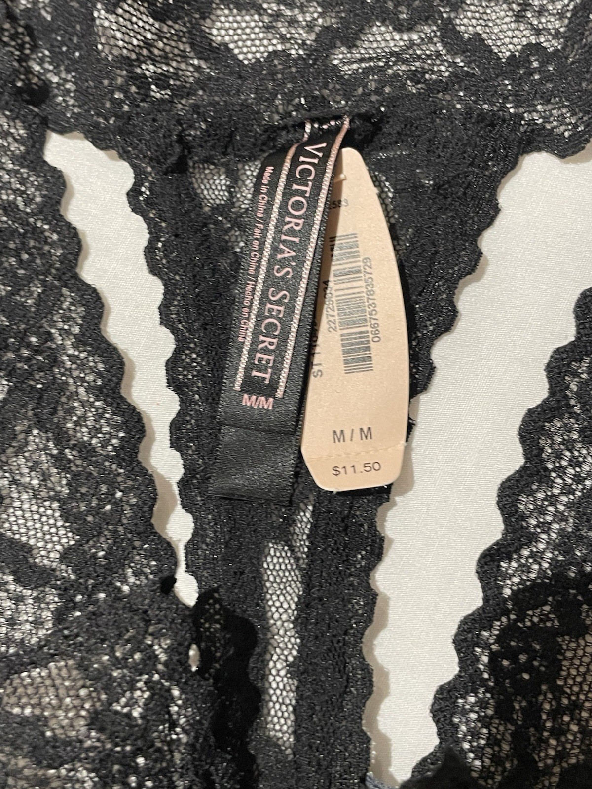 New With Tags Lot of 2 Victoria’s Secret Lace Thongs Black Gray Size Medium