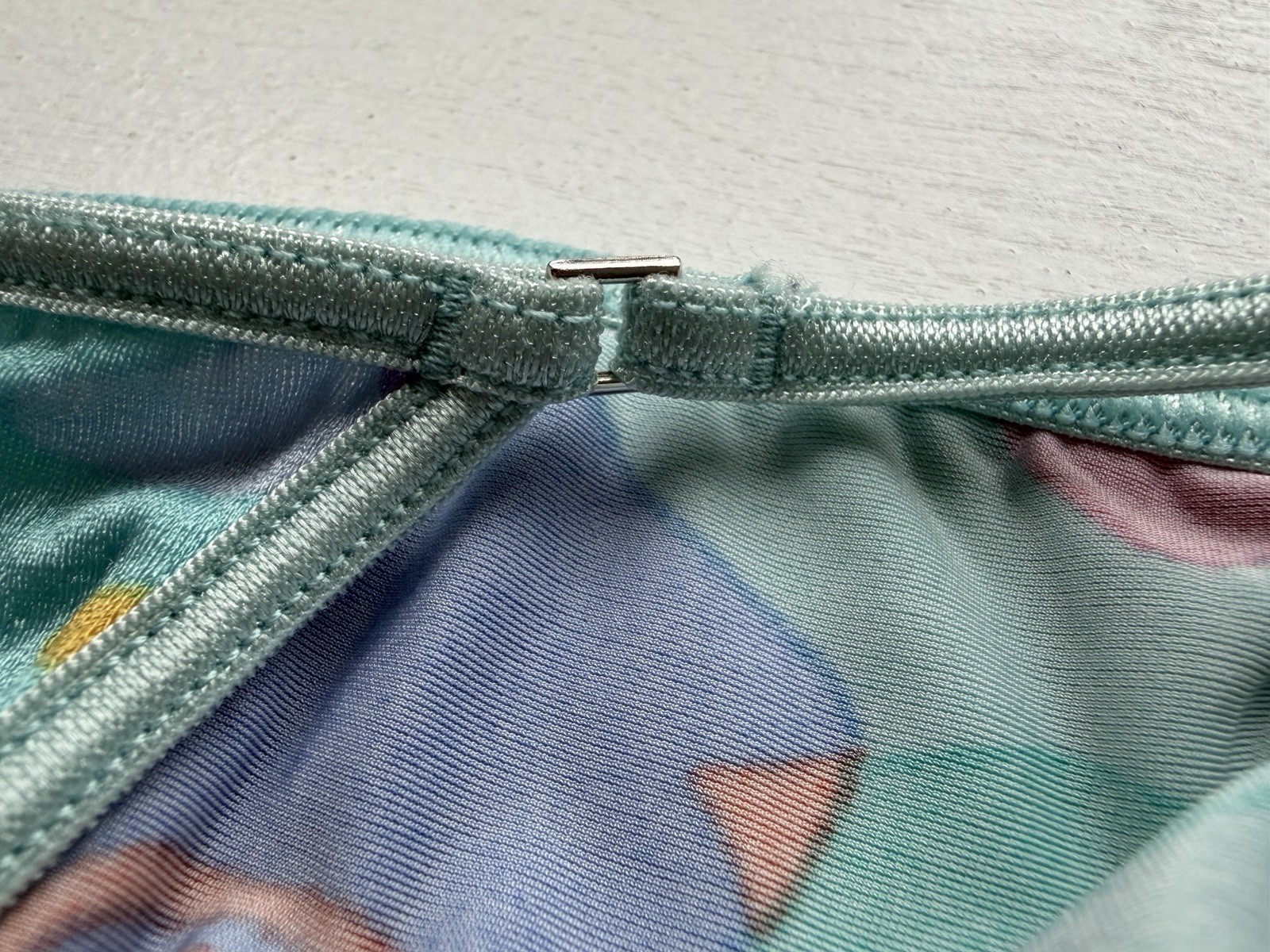 Victoria’s Secret Second Skin Satin String Bikini Panties Floral Teal Vintage
