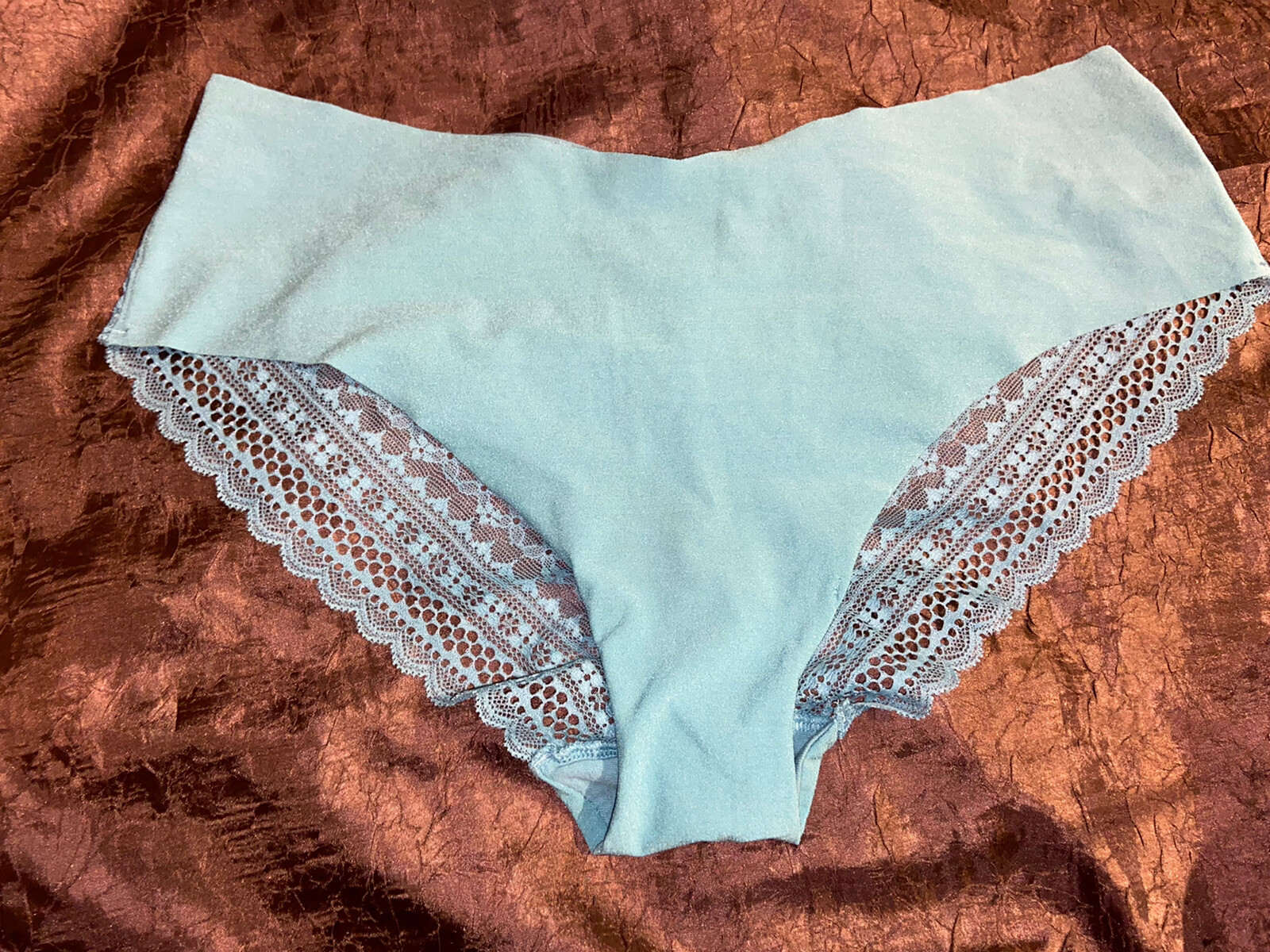 Victoria’s Secret Teal Hiphugger Seamless Front Lace Back Size L NWOT