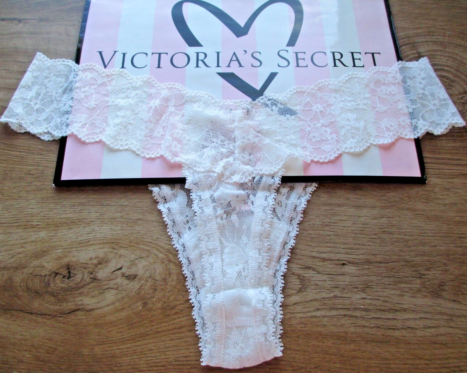 VICTORIA’S SECRET Thong Panty ONE SIZE Fits M L Coconut White NWT Lace VS