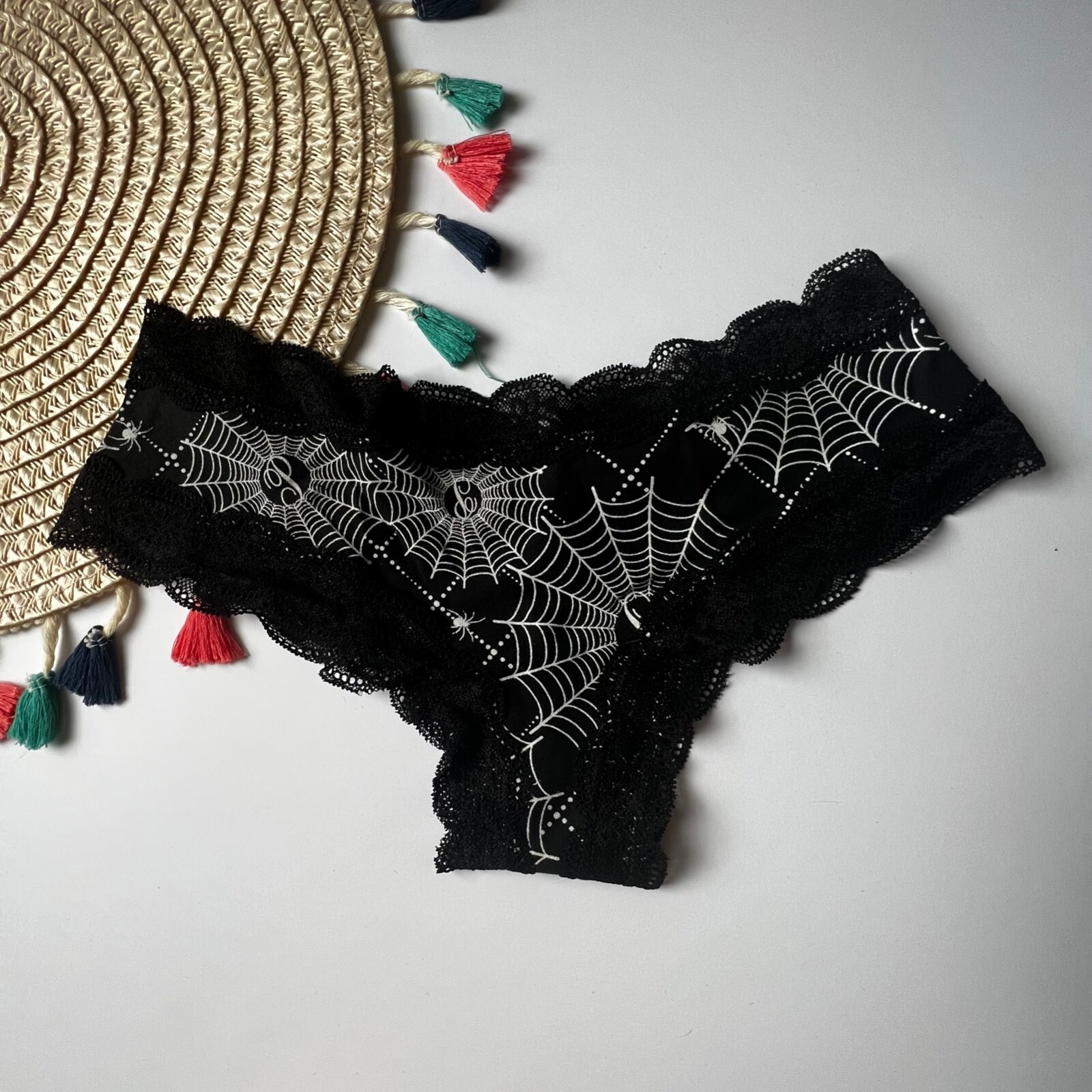 Victoria’s Secret PINK Lace Waist Cheeky Panty Halloween Spider Web Black L NEW