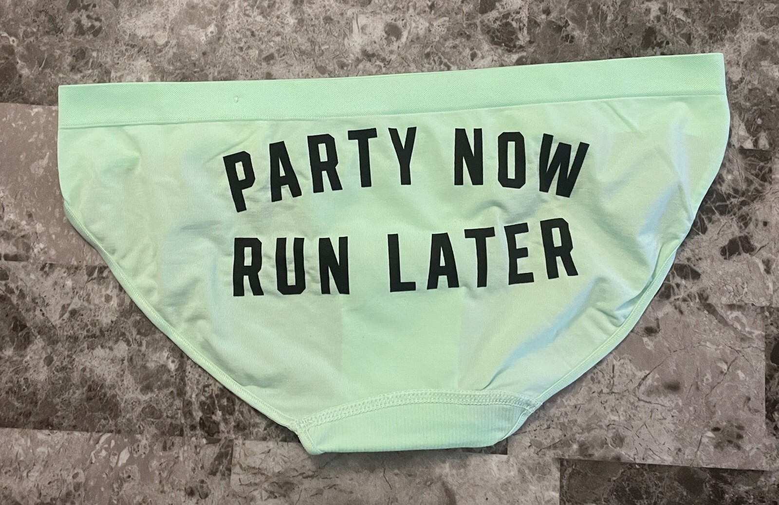NWT VICTORIA’S SECRET PINK S PARTY NOW RUN LATER SEAMLESS RARE BIKINI PANTIES