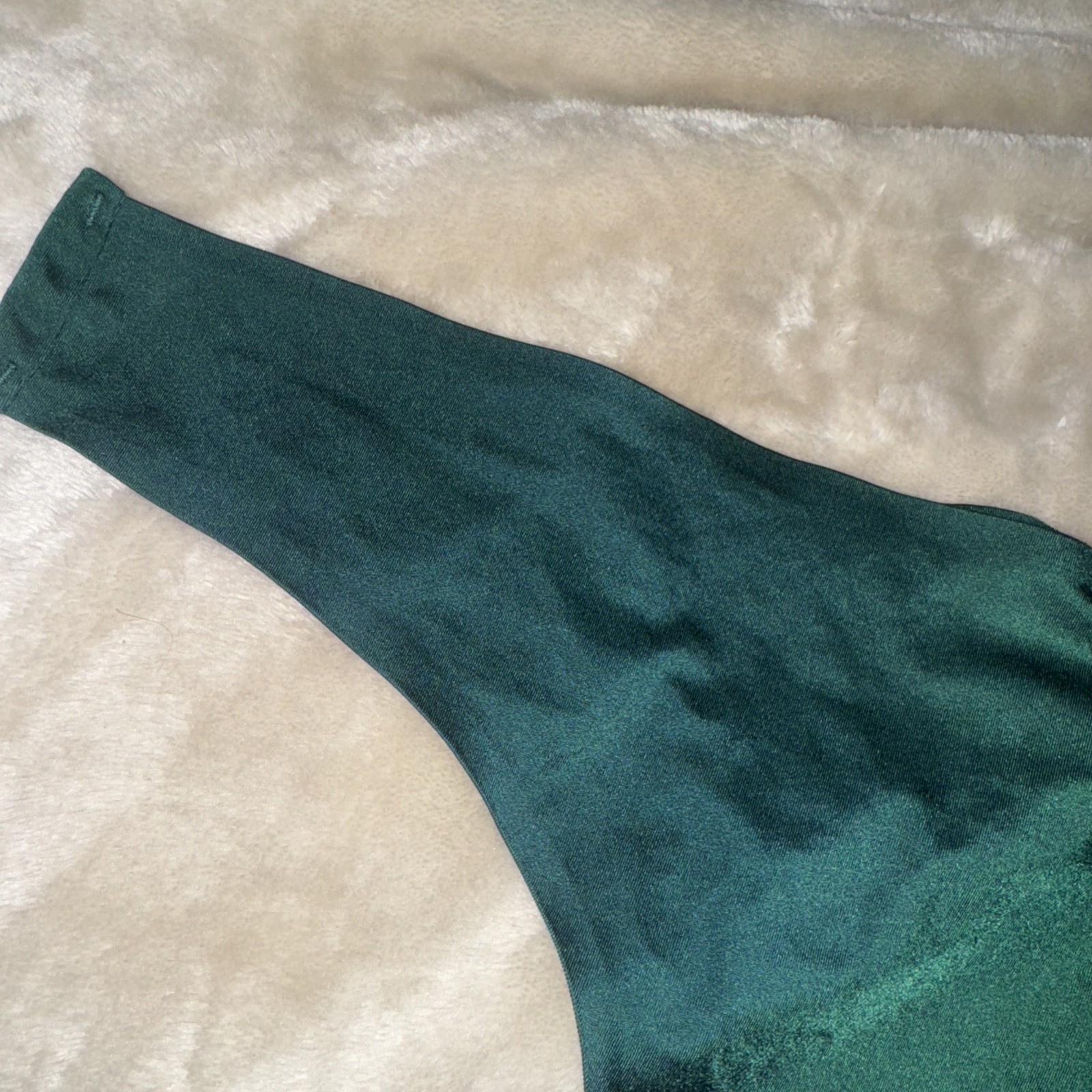 NWT Womens Auden Dark Green Thong Size XL Black Second Skin