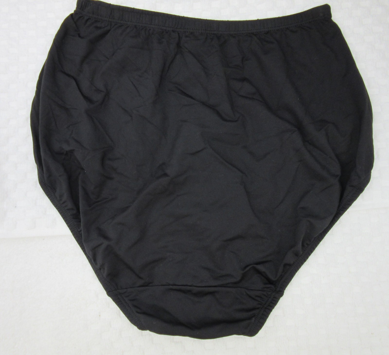 NWT set of 3 OLGA Without a stitch BRIEFS panties 23173J BLACK WHITE BEIGE 6/M