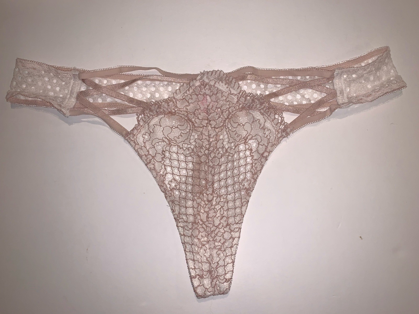 Victoria’s Secret Cream Blush Large Eyelet Strappy Lace Thong NWOT