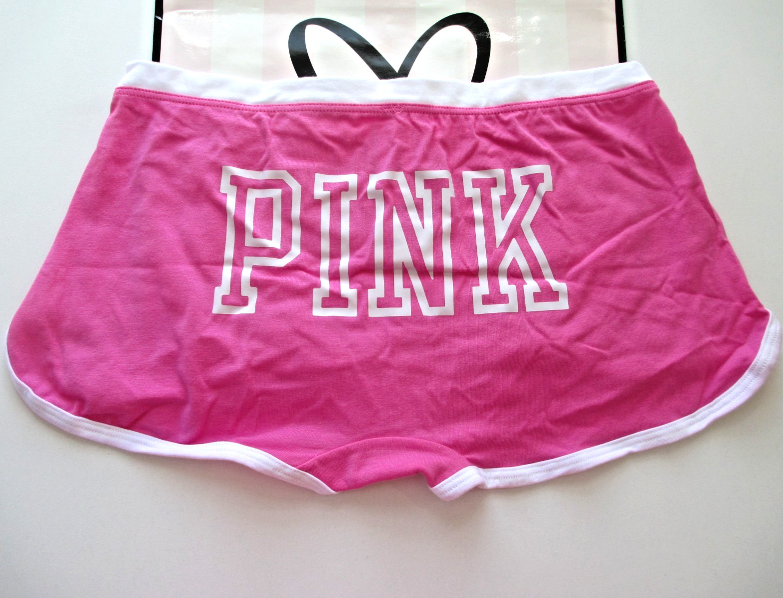 VICTORIA’S SECRET PINK Cotton Boyshort Panty L Pink NWT Logo Back VS White Trim