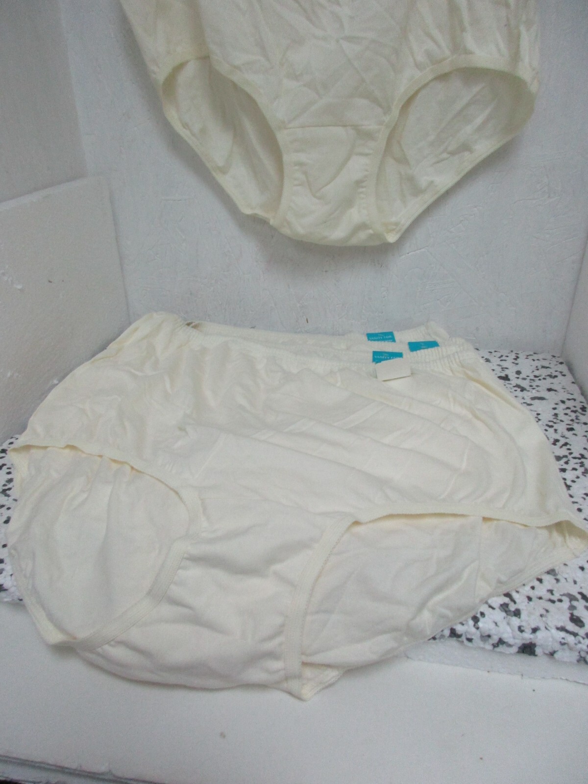 Vanity Fair 6 Pairs Women’s Perfectly Yours Panties 15320 Candle Glow 10/3XL