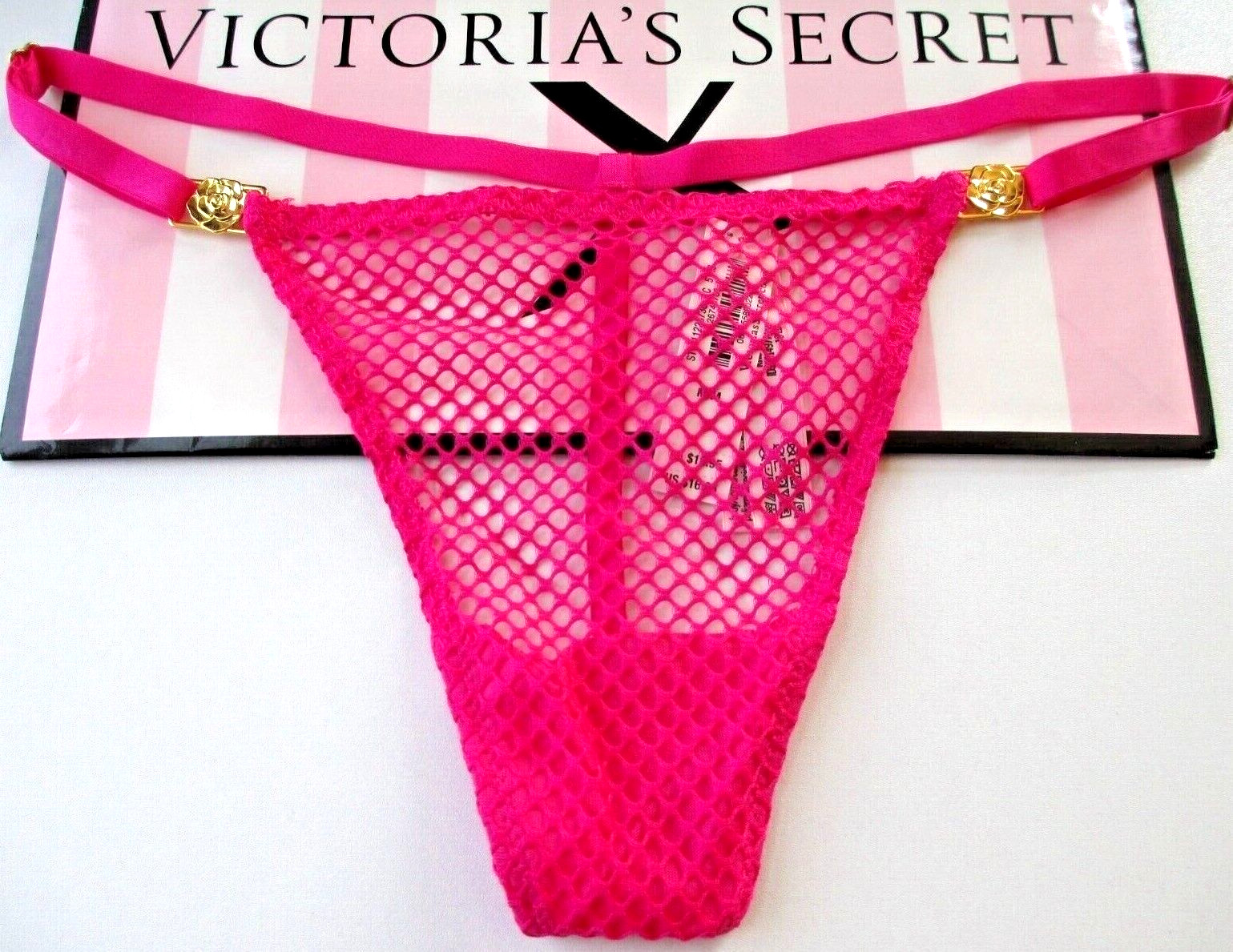 VICTORIA’S SECRET VERY SEXY V-String Thong VS Pink Fishnet Lace Hardware S M NWT