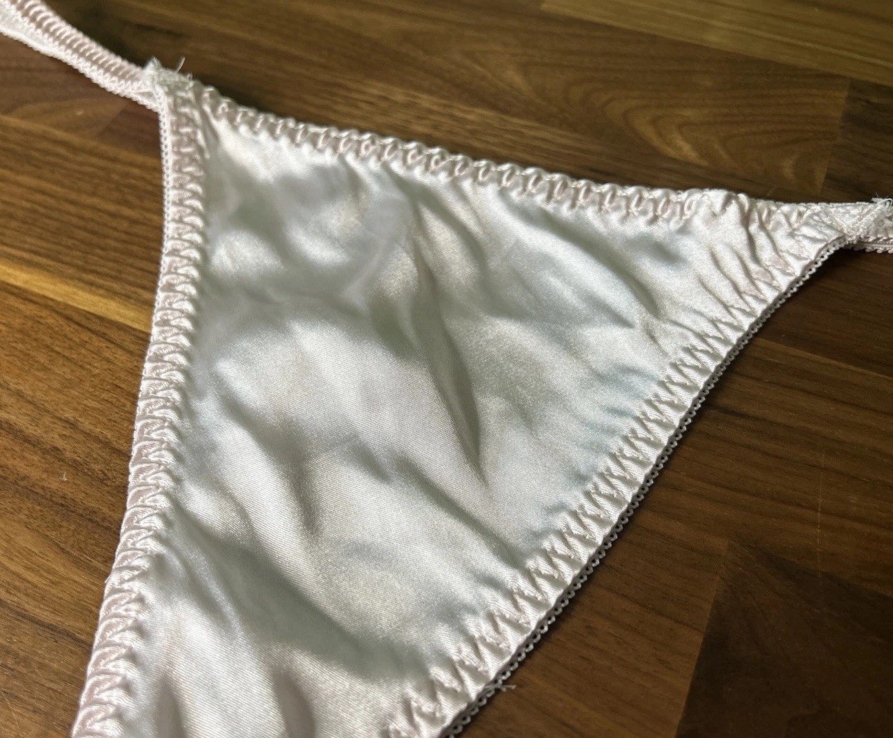 Vtg APT 9 String Thong Panties Sz XL Second Skins Satin Shiny Silky Pale Pink