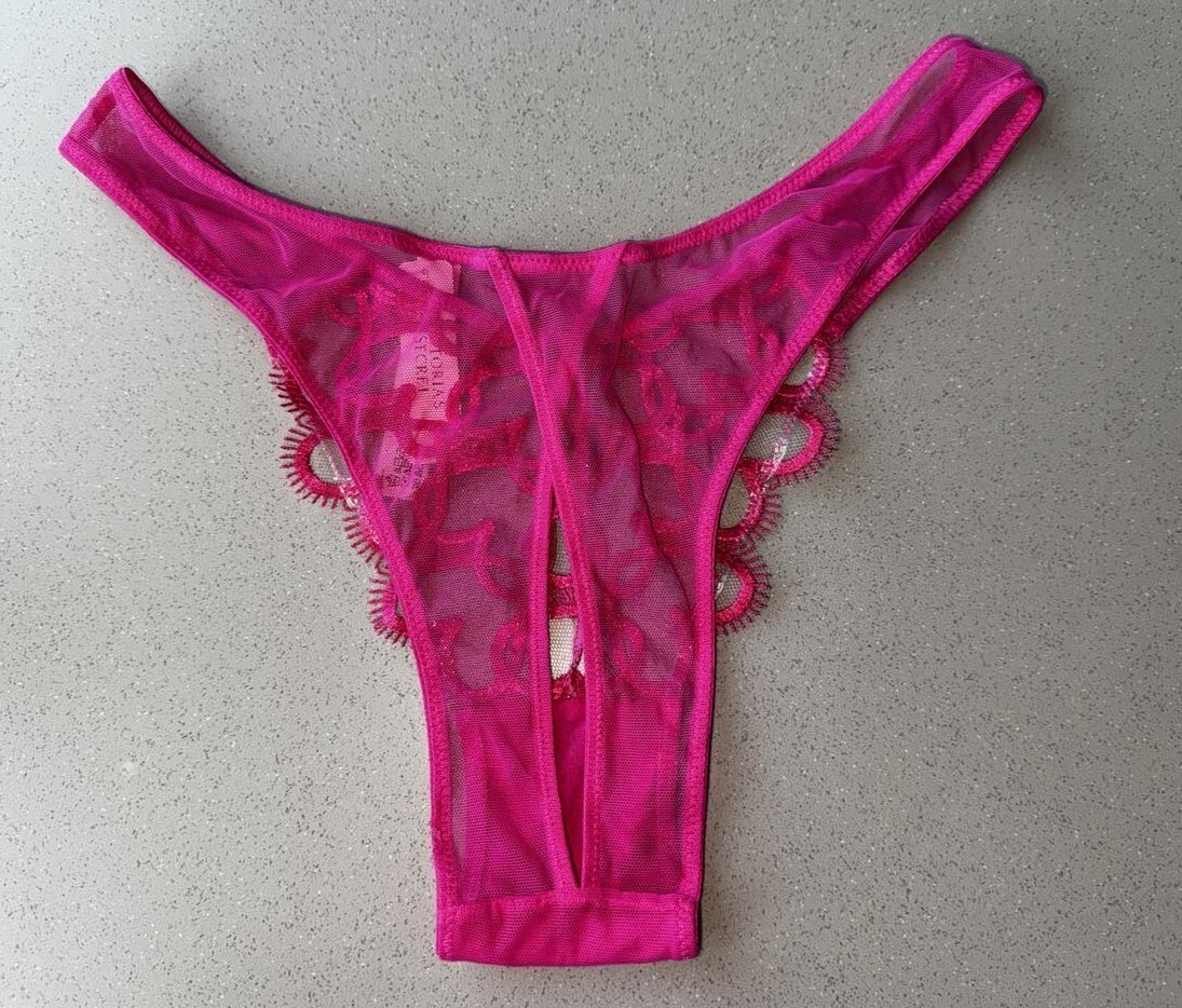 VICTORIA’S SECRET Hot Pink HEART Brazilian ~ OPEN BACK Panty ~ NWT ~ Small