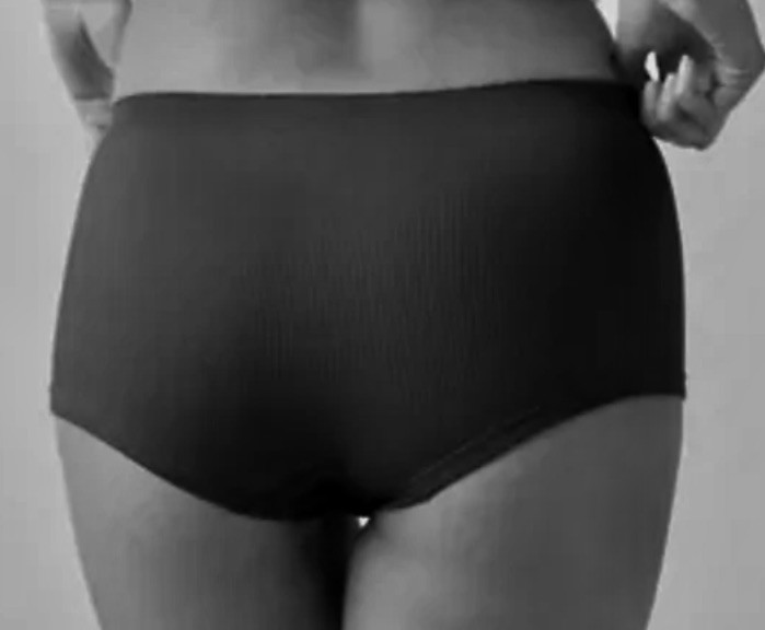 OUT FROM UNDER Black Seamless Ribbed Knit Boyshort Panty Womens Sz S 5