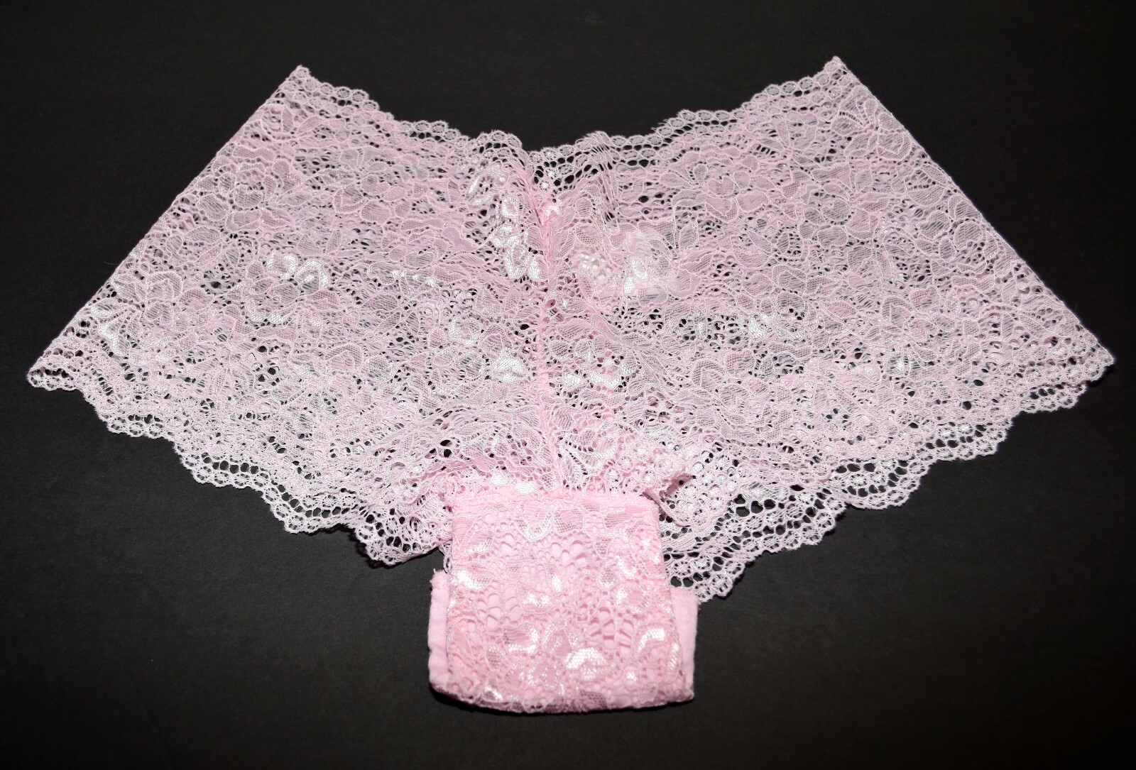 Isaac Mizrahi 2 Pairs Beige and Pink Floral Lace Hipster Panties Size PS NWOT