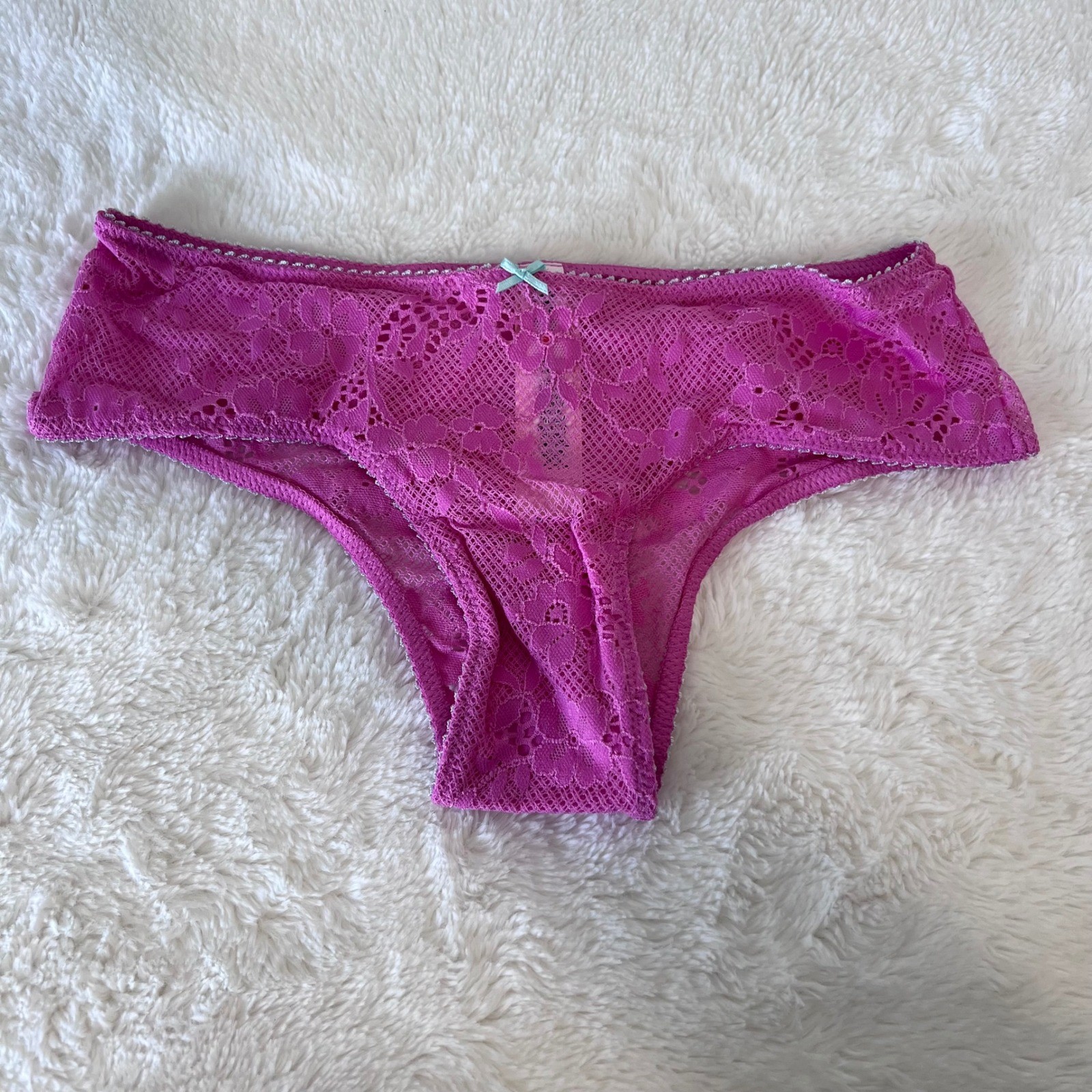 Victorias Secret Women’s Tease Magenta Pink Floral Lace Cheeky Panty Size XS NWT