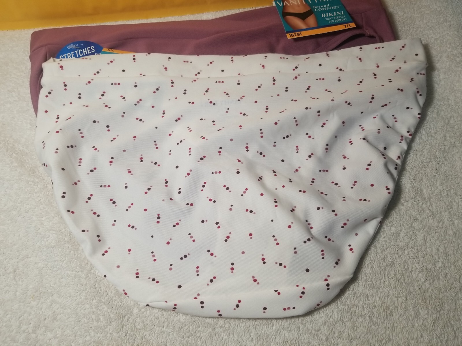 Vanity Fair Beyond Comfort Hi-Cut Bikini Panties 7 L 18291 NWT. Lot of 3.