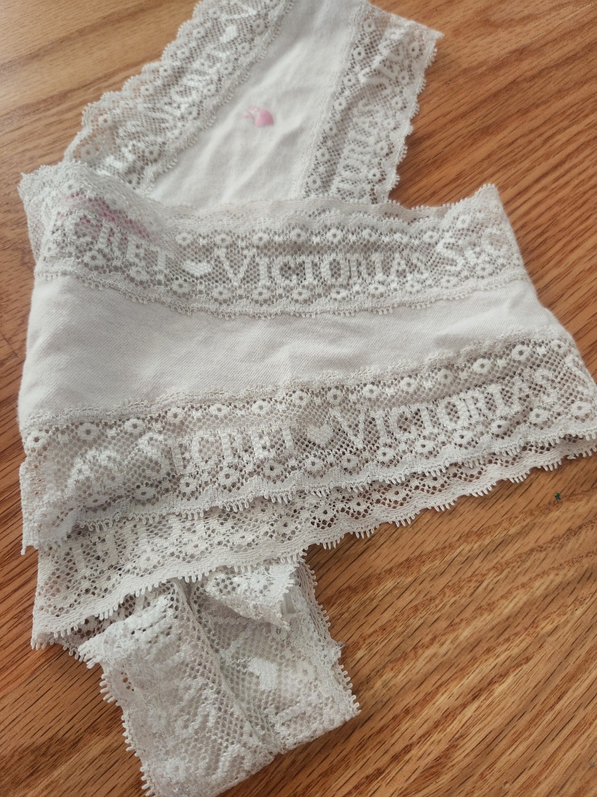 VTG Victoria’s Secret Cotton White/Ivory Cheeky Lace Trim Size M Panty