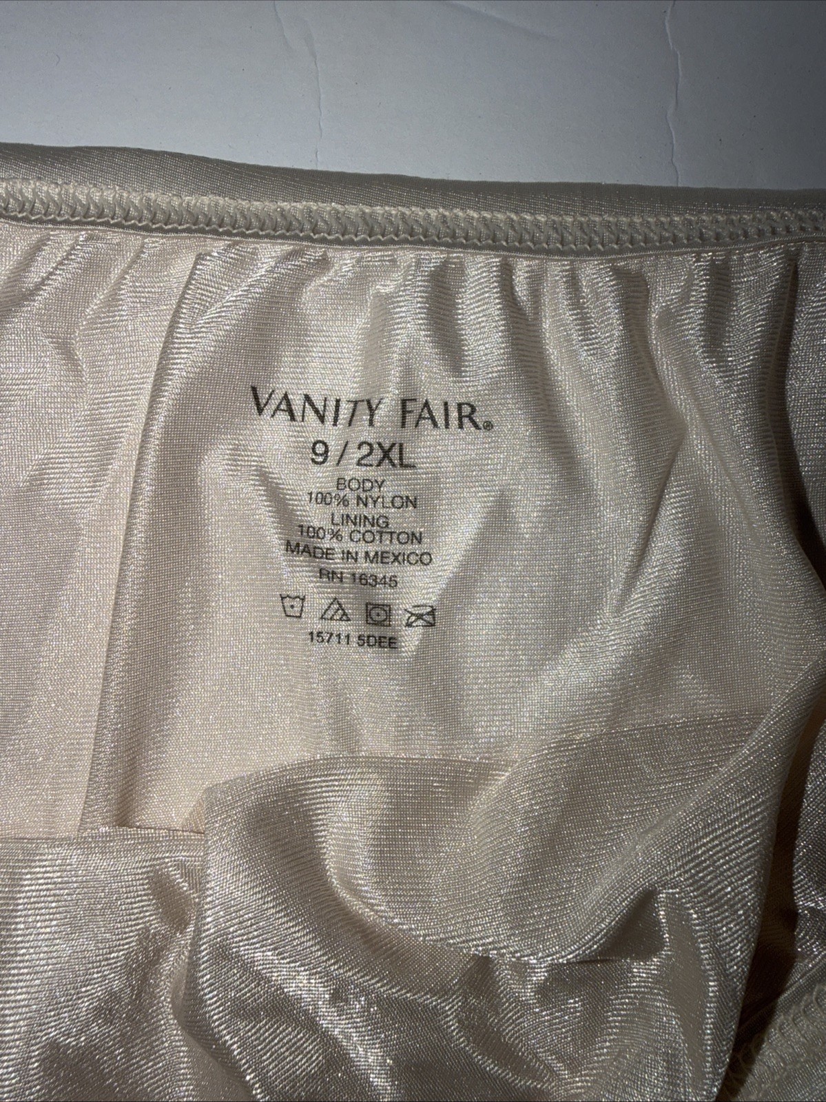Lot Of Two Vanity Fair Grannie Panties Nylon Sz 9 2x
