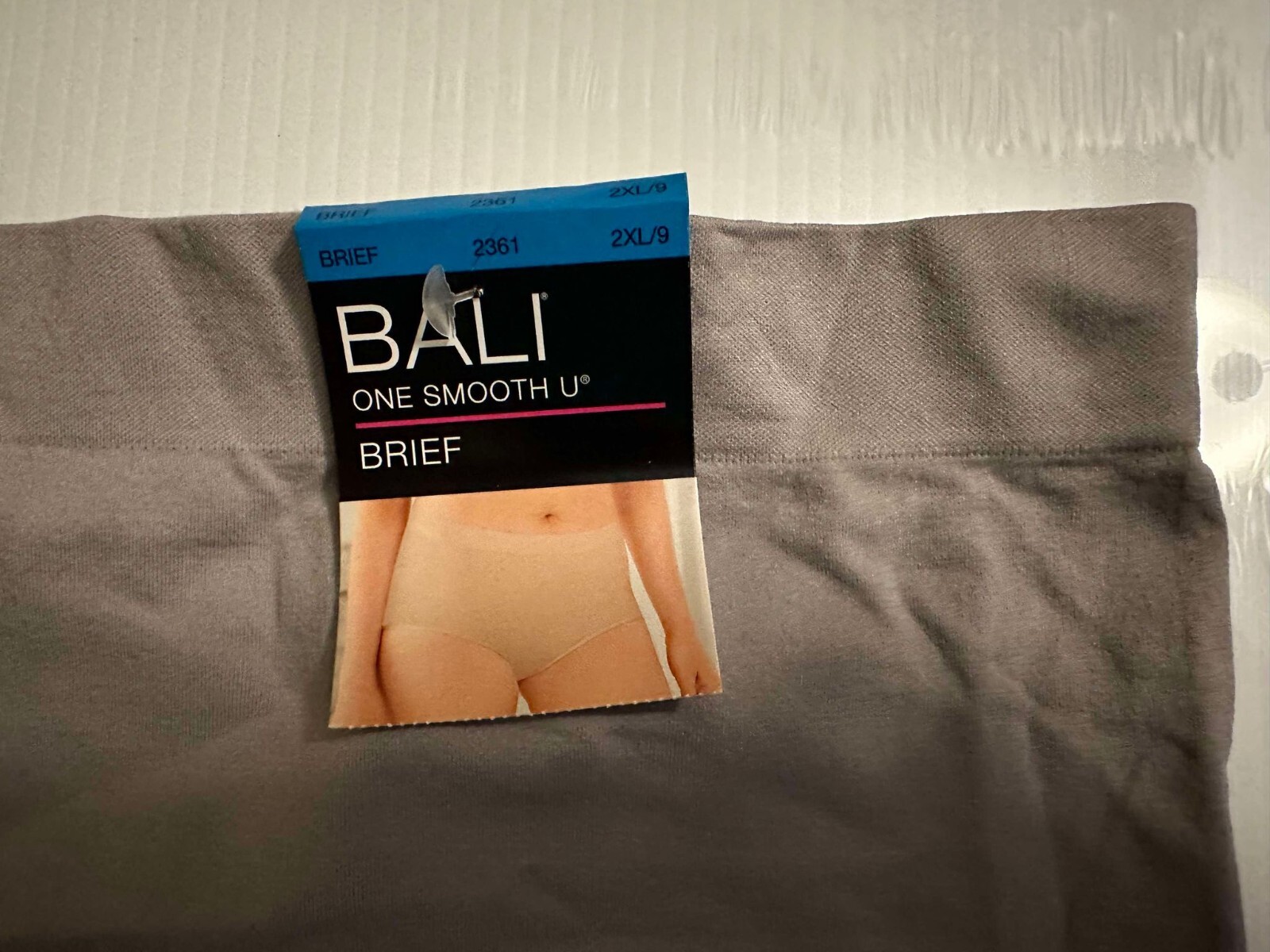 Bali ‘One Smooth U’ Brief Panties 2361 Nude 2XL/9 NWT