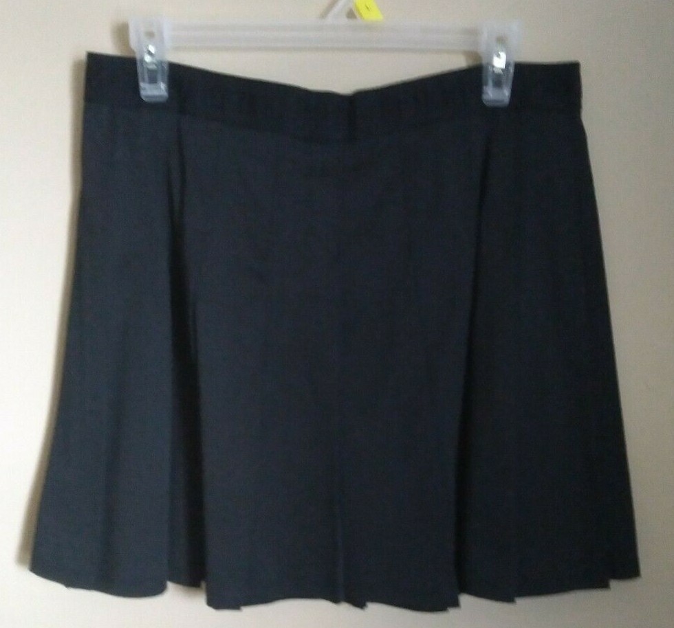 VICTORIA SECRET PINK PLEATED BLACK SKIRT WITH LOGO WAISTBAND!! NWOT!! LARGE