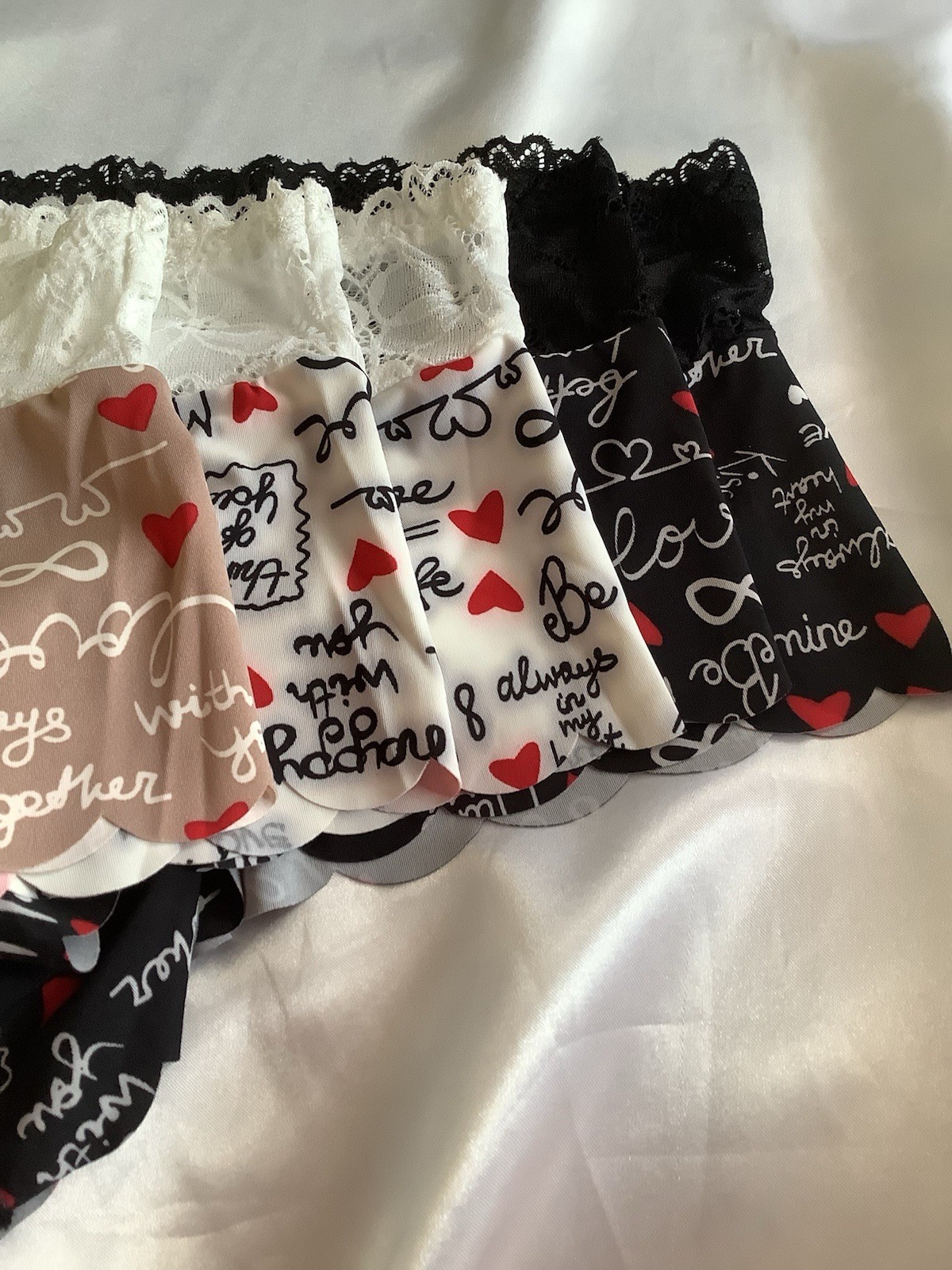 Women’s Teens Mid-Rise Lace Briefs Heart Script Print Red Black White 5Pk Large