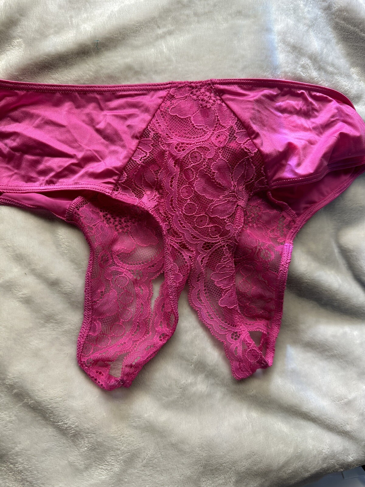 Victoria Secret Crotchless Fuchsia Panty XS-S-M-L