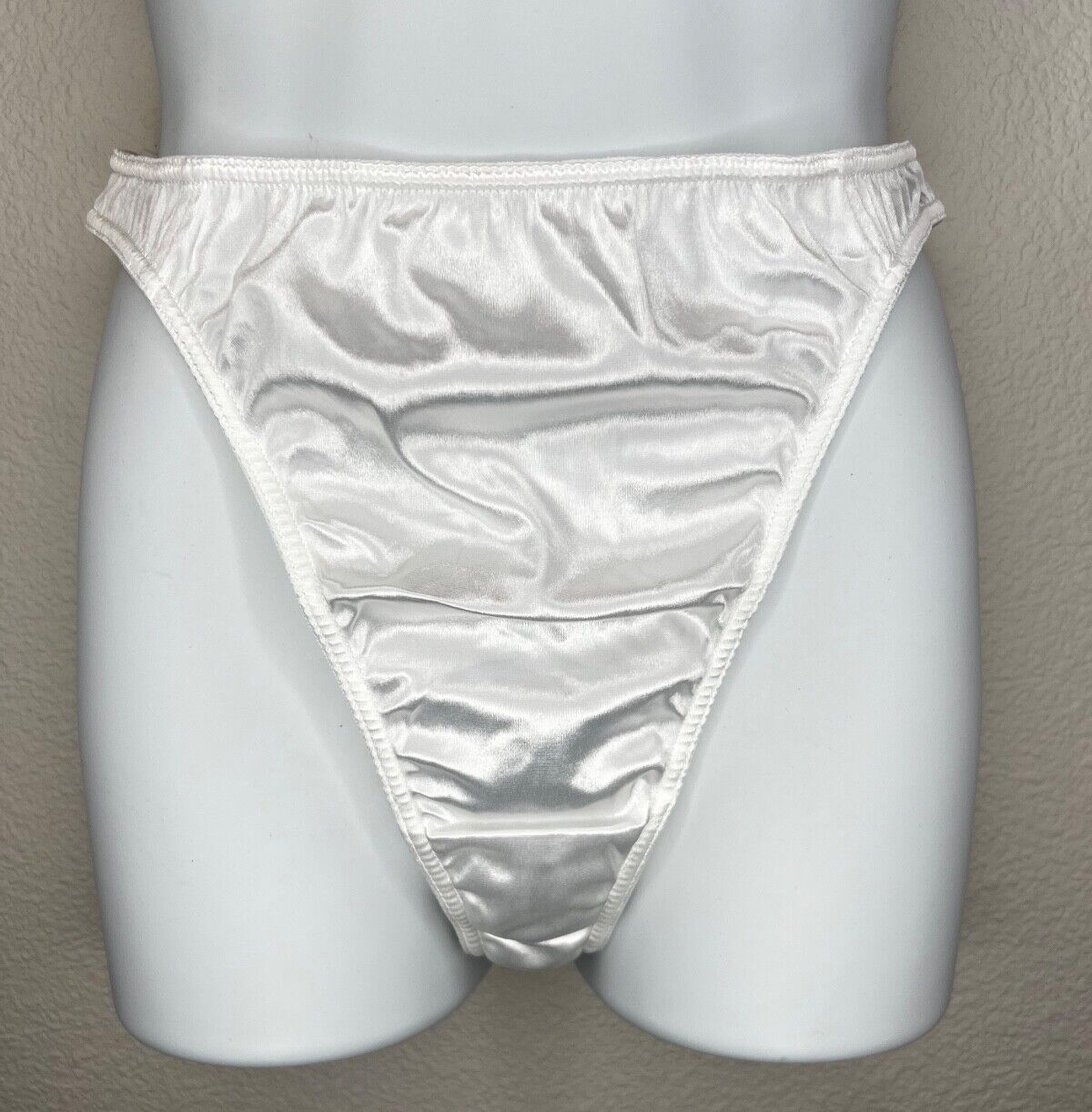 NWOT 1999 Vintage Victoria’s Secret Second Skin Satin Thong RARE!! Dated 09/99
