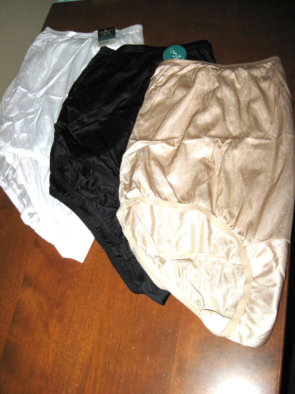 3 Pr. Vanity Fair Perfectly Yours Ravissant Tailored Briefs~ Sz. 9 ( 2XL )~ NWT