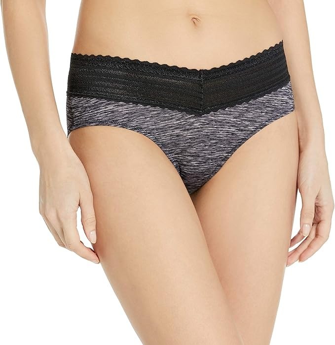 Warner’s E3721 No Pinching. No Problems. Hipster with Lace Panty Charcoal XL/8
