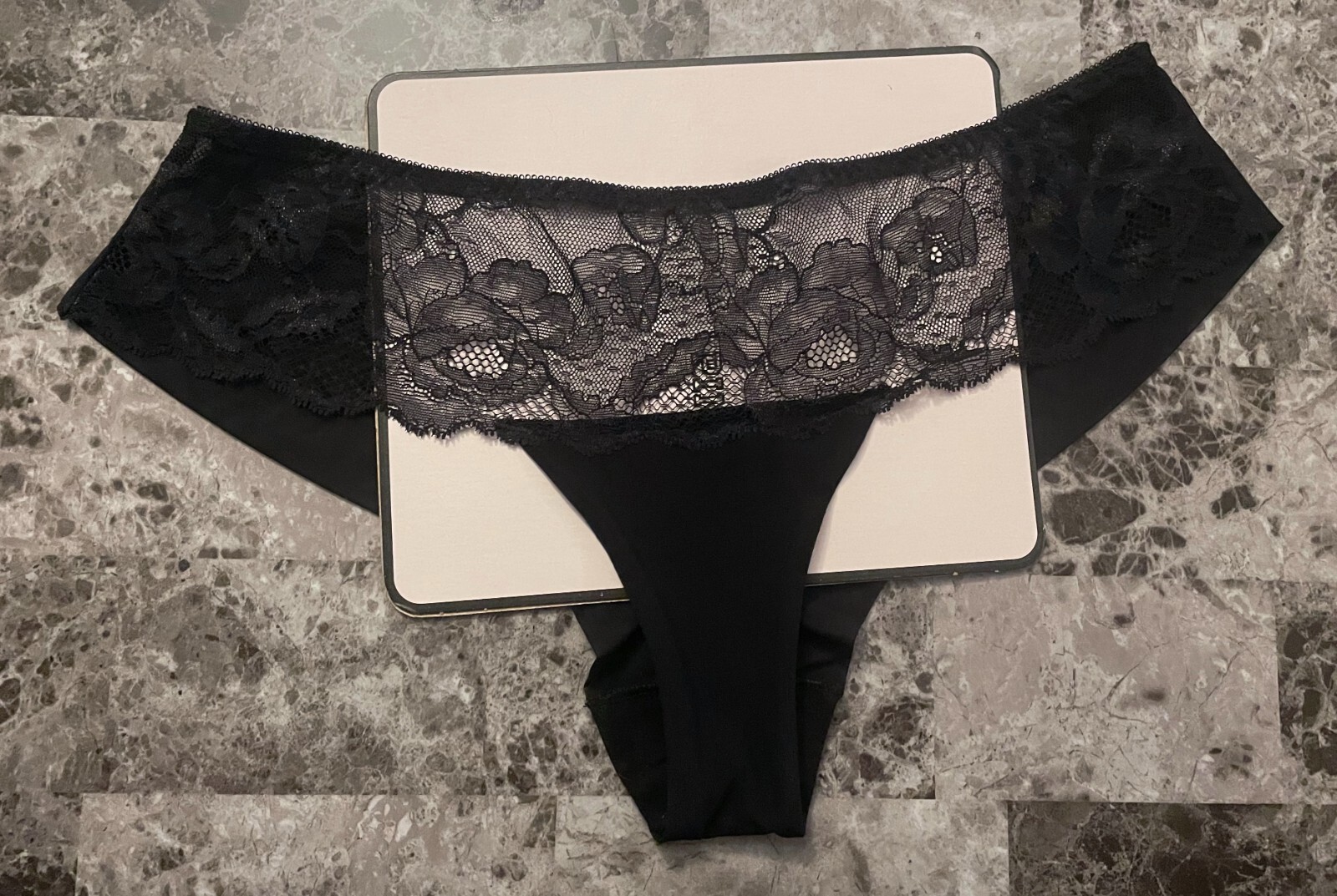 VICTORIA’S SECRET DREAM ANGELS L BLACK FLORAL LACE MESH RARE HIPHUGGER PANTIES