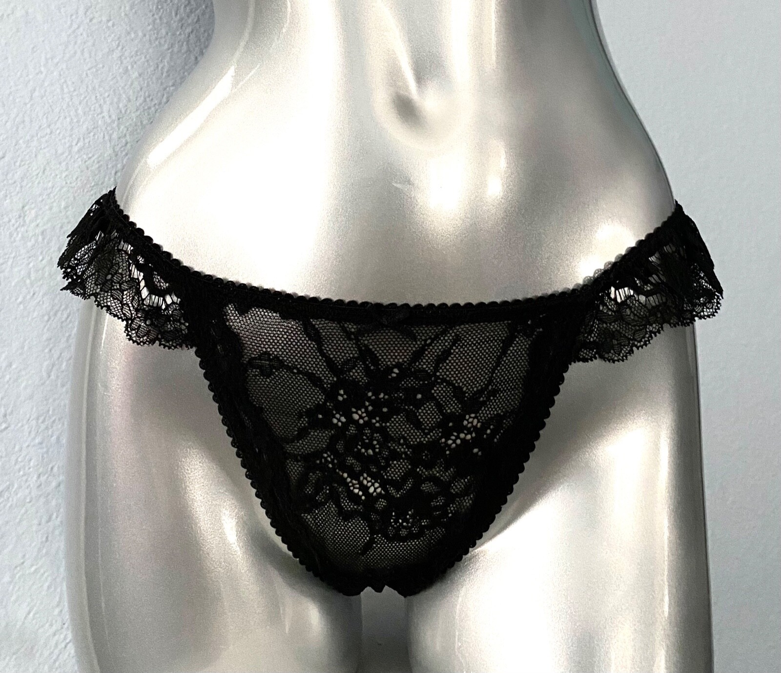 Victoria’s Secret Bikini Panty Dream Angels Black Lace Ruffle Ruffled L XL