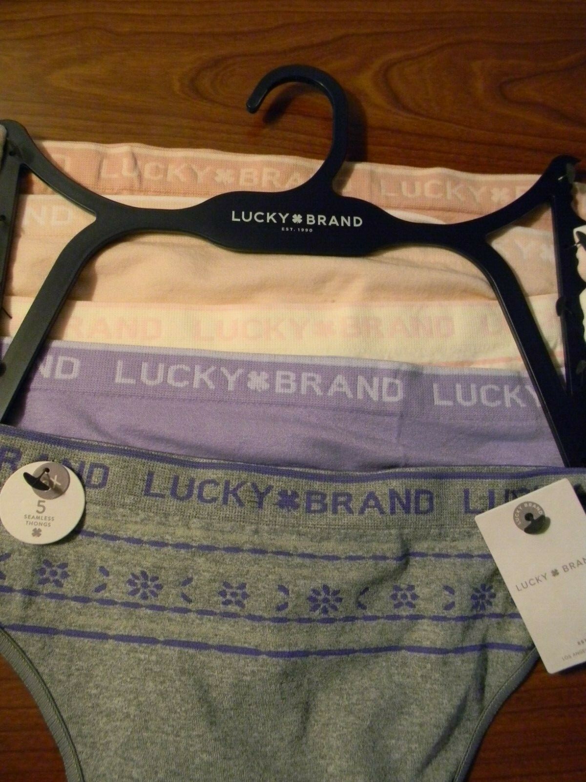 Lucky Brand, 5 Pack Seamless Thongs ( 2X) Grey & Pink Floral , Lilac, Pink, Rose