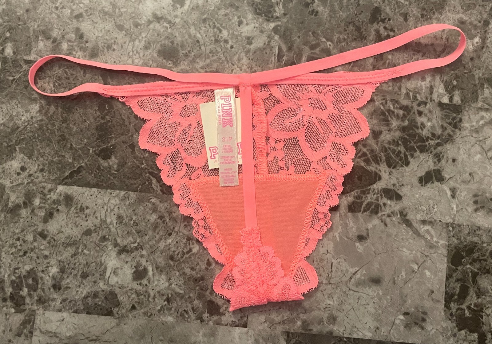 NWT VICTORIA’S SECRET PINK SMALL CORAL FLORAL LACE RARE V STRING PANTIES