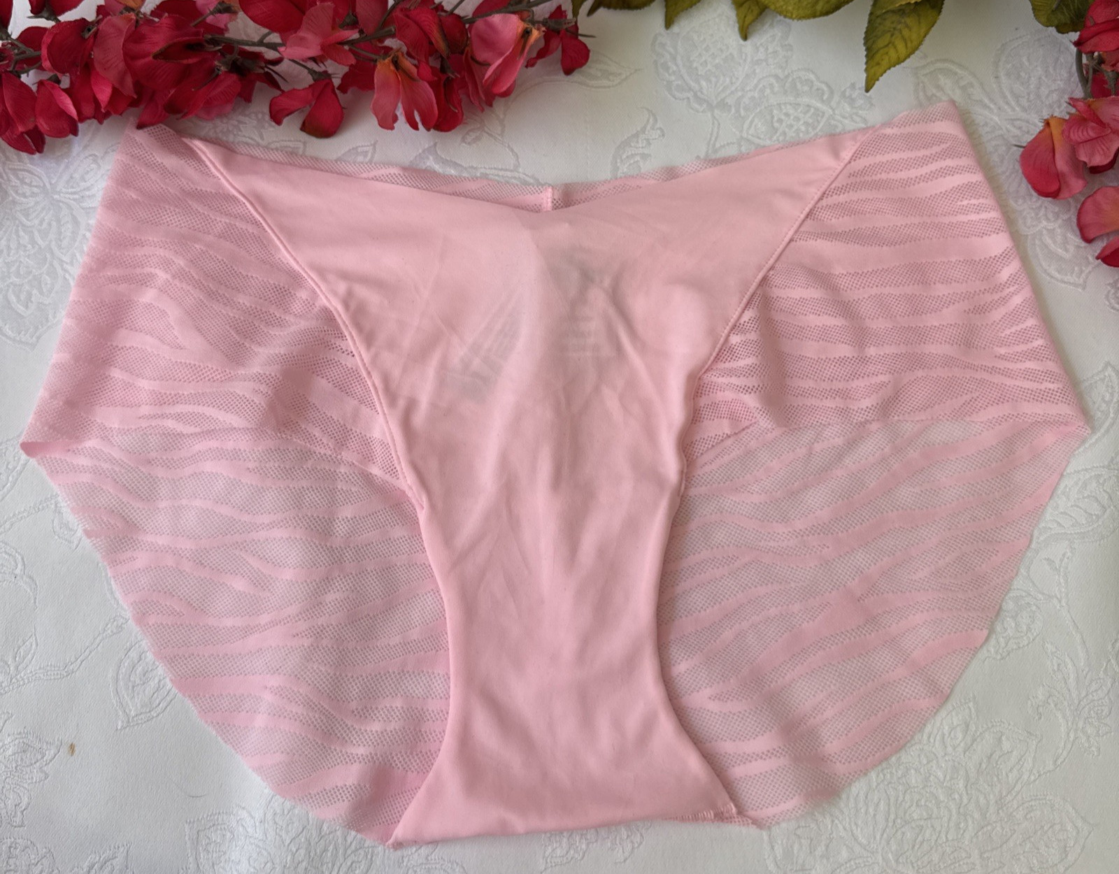 PINK VICTORIA’S SECRET M HIPHUGGER HIPSTER SILKY PANEL ZEBRA BACK PANTIES NWT