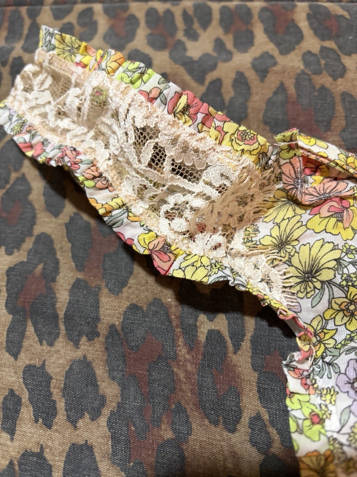 Victoria’s Secret Love Lemons Esme Floral Cotton Ruffle Lace Insets Thong NWT Sm