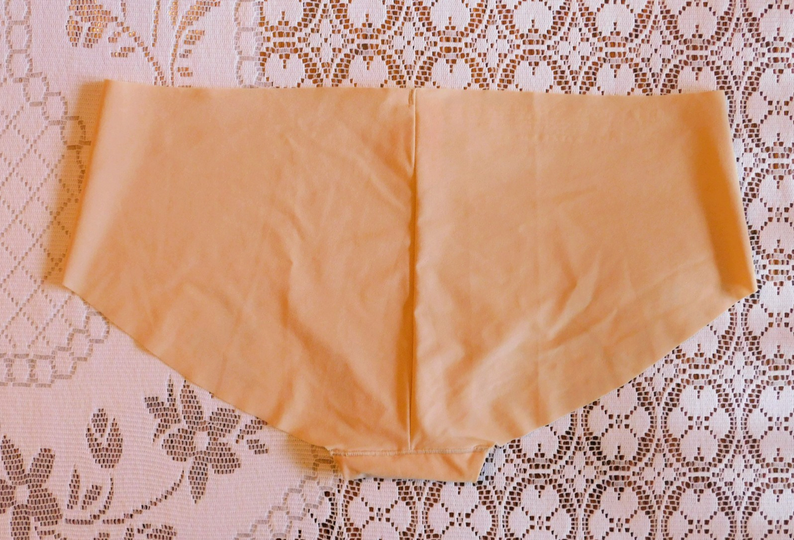 Victoria’s Secret NWT! Laser Cut Shorty Hipster Panties Beige Tan Size Large