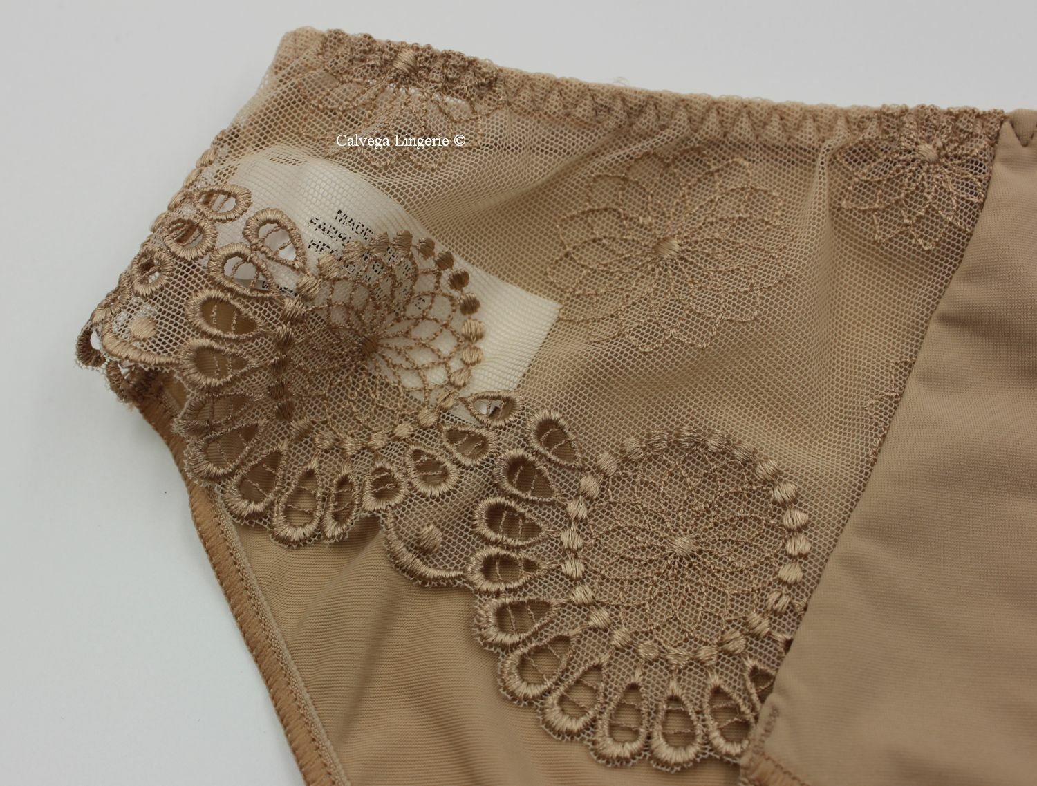 NWT SIMONE PERELE 115720 “Romance” Lace Bikini Panty, Beige, XS (1), France